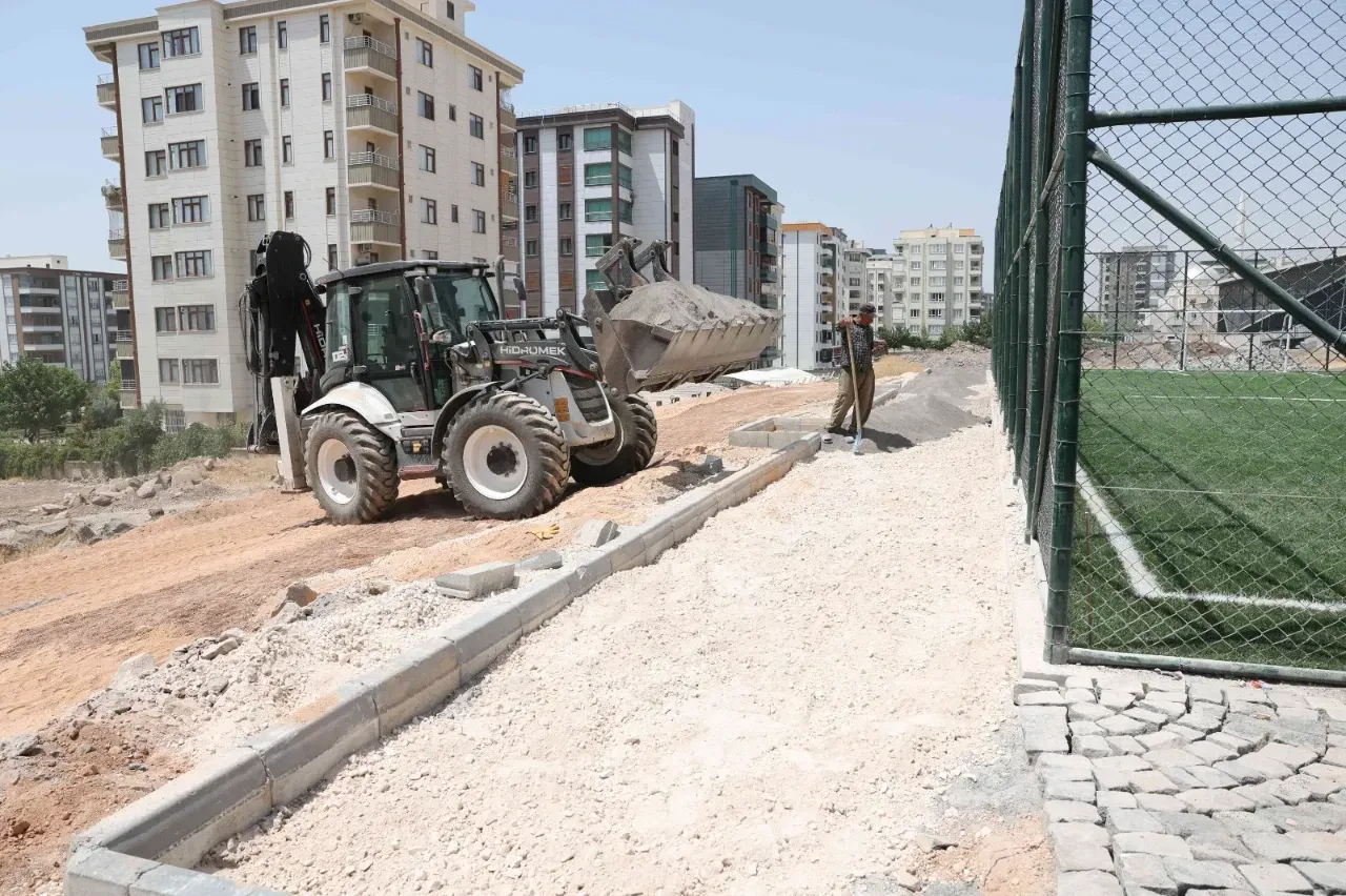 Karaköprü’ye Yeni Parklar Kazandırılıyor-(VİDEO)