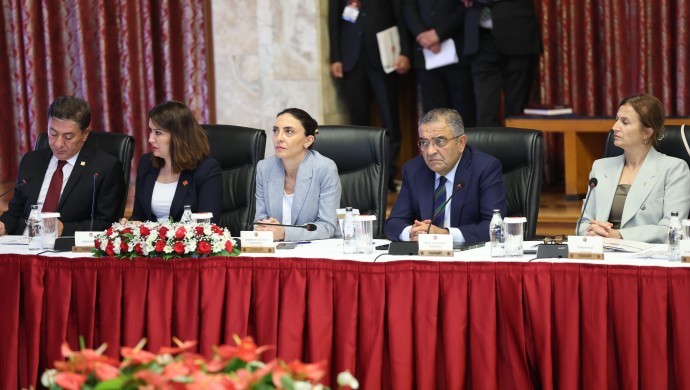 Komisyonun çalışma usul ve esaslarına ilişkin 12 maddelik taslak sunuldu