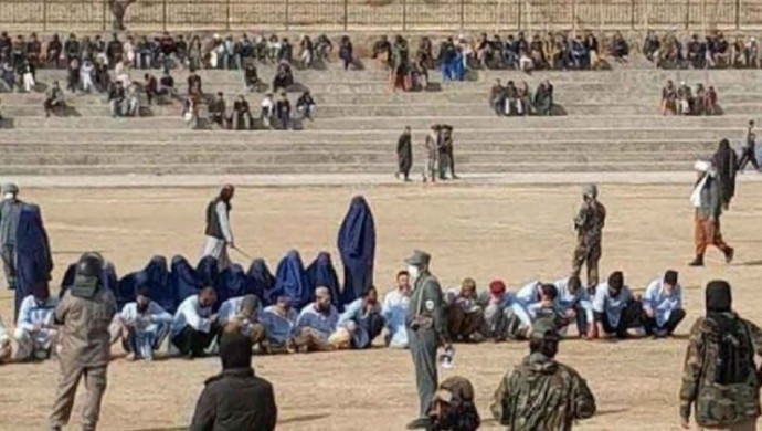 Afganistan’da kamuya açık kırbaç cezası
