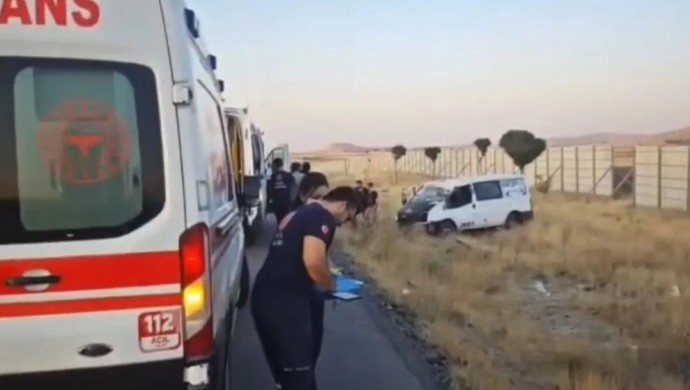 Van'da kaza: 2 ölü, 3 yaralı