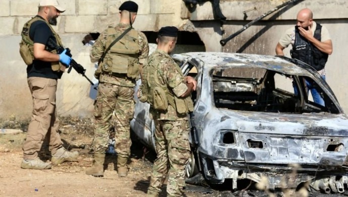 İsrail Lübnan'da bir aracı hedef aldı: 2 yaralı