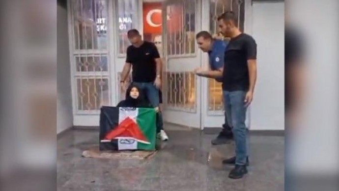 Adana'da 3 polis görevden uzaklaştırıldı