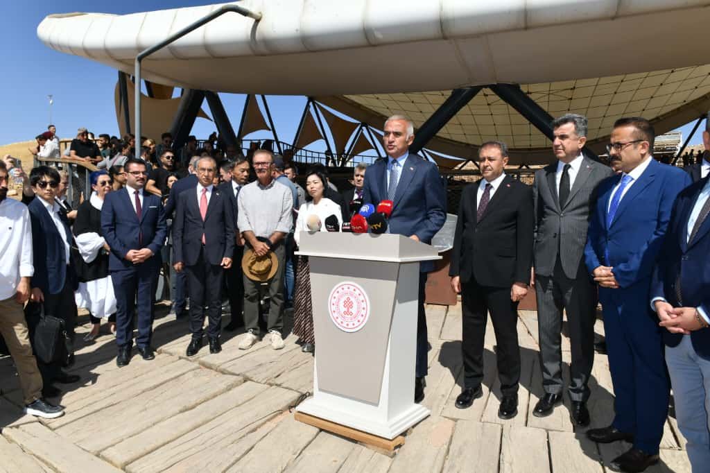 Kültür ve Turizm Bakanı Mehmet Nuri Ersoy Şanlıurfa Mevlana Külliyesi’nde