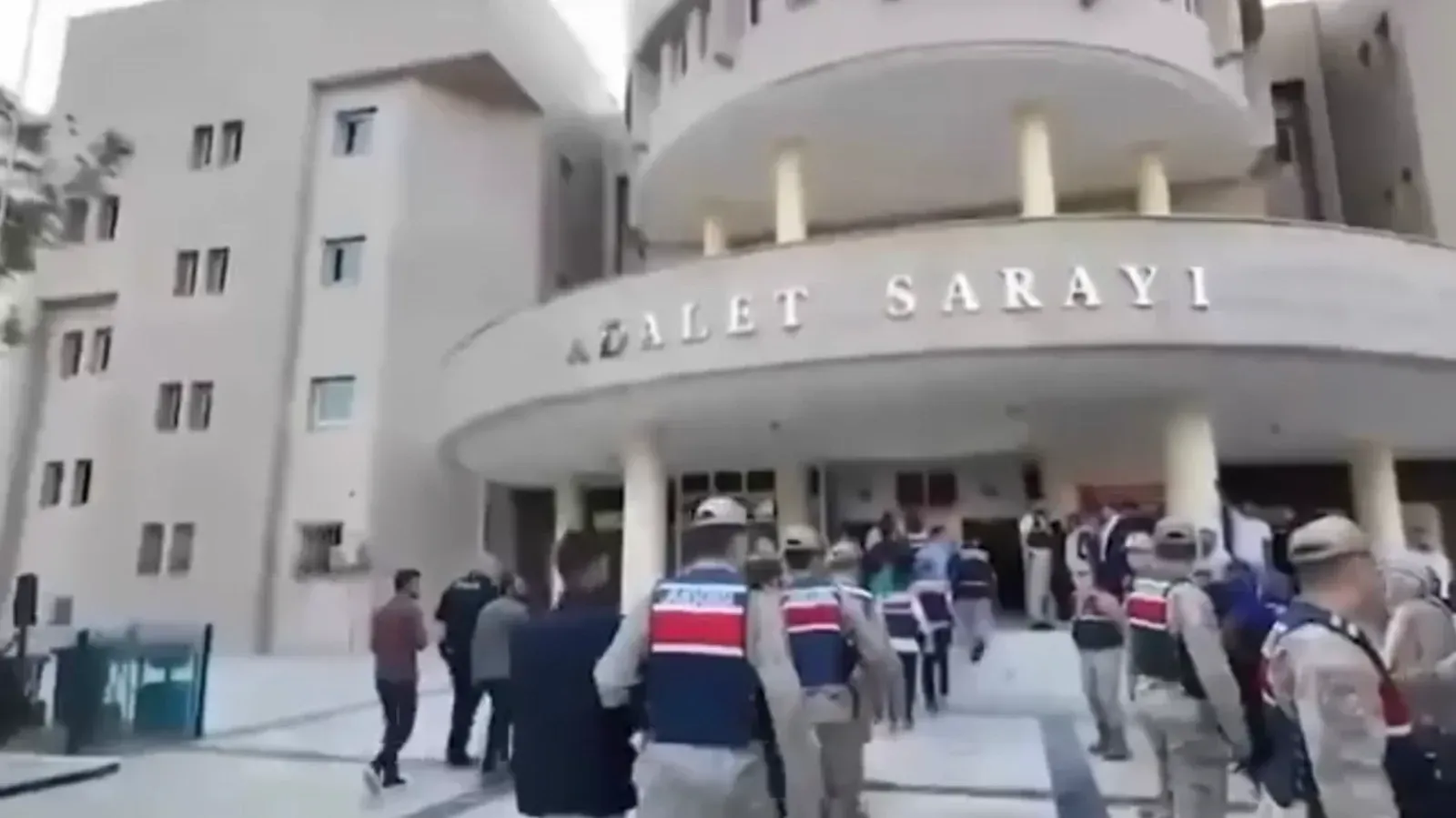 Şanlıurfa Jandarması 7 Firariyi Yakaladı