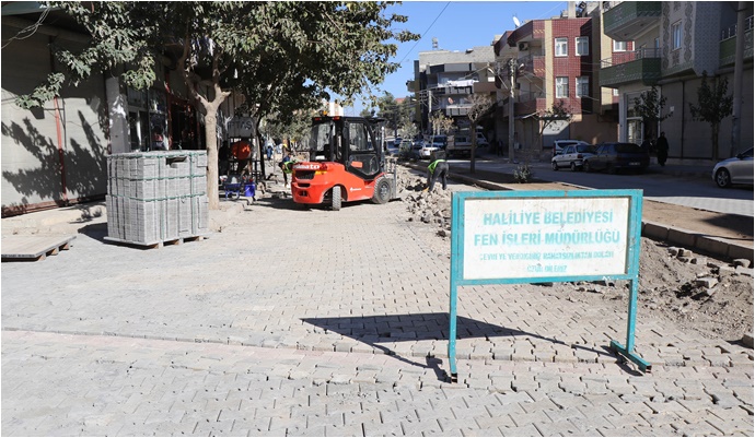 Haliliye'de ilçe genelinde yol yapım çalışmaları devam ediyor-(VİDEO)