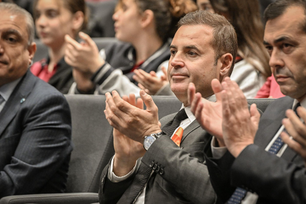 Akın: Balıkesir’imizi hep birlikte sporun merkezi yapacağız