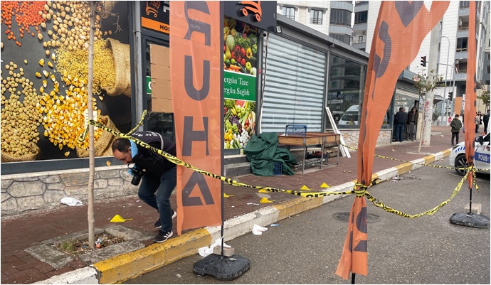 Karaköprü’de Markete Silahlı Saldırı: 1 Yaralı