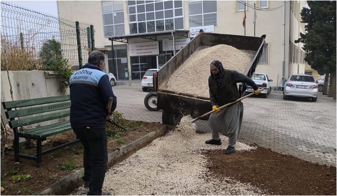 Bozova Belediyesi, İlçe Sağlık Ocağı Çevresindeki Düzenleme Çalışmalarını Tamamladı