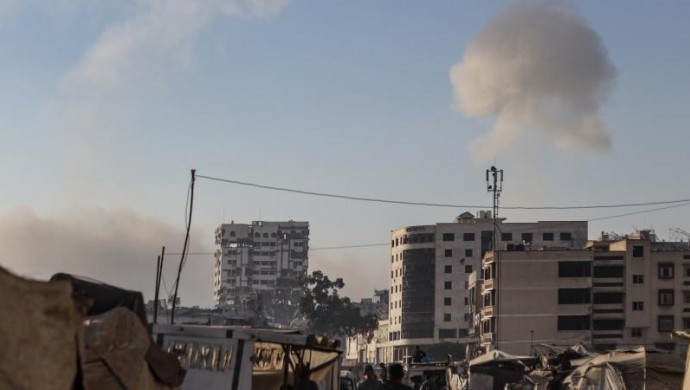 İsrail mülteci kampına saldırdı