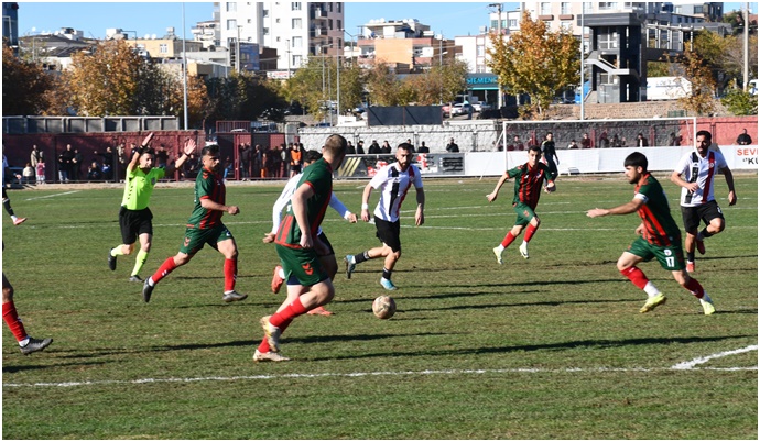 Siverek Belediyespor – Diyarbakırspor ile berabere kaldı-(VİDEO)