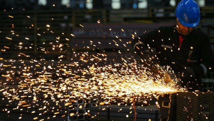 İnşaat çalışanı artı, sanayininki düştü