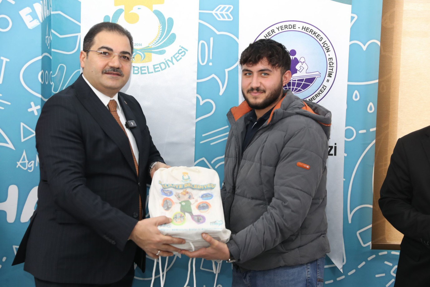 BAŞKAN CANPOLAT’TAN ÜNİVERSİTE ADAYLARINA BÜYÜK DESTEK-(VİDEO)