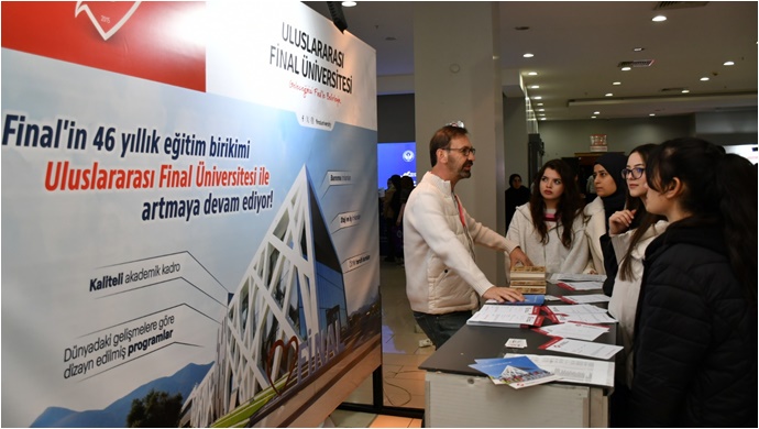 Üniversite Tanıtım ve Kariyer Günleri Başladı