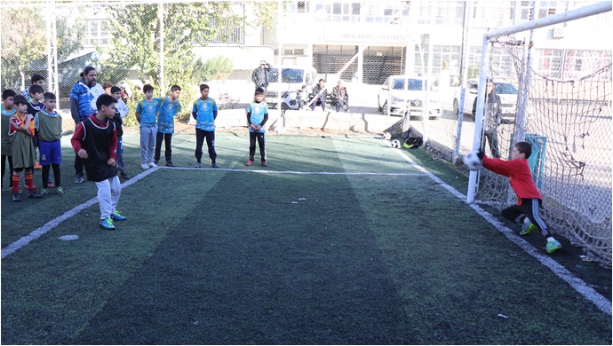 Haliliye’de Kış Spor Okullarında Futbol Coşkusu Sürüyor-(VİDEO)