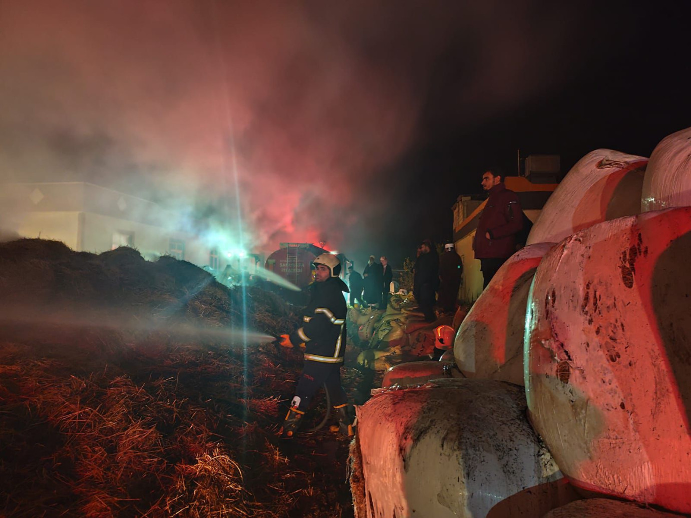 Eyyübiye’de Hayvan Çiftliğinde Yangın