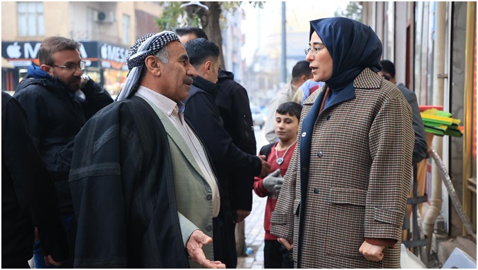 Meclis kapandı, Yazmacı sahayı boş bırakmadı