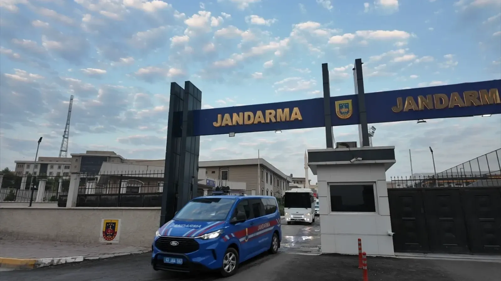 Şanlıurfa dahil 14 ilde göçmen kaçakçılığına büyük darbe:112 tutuklama