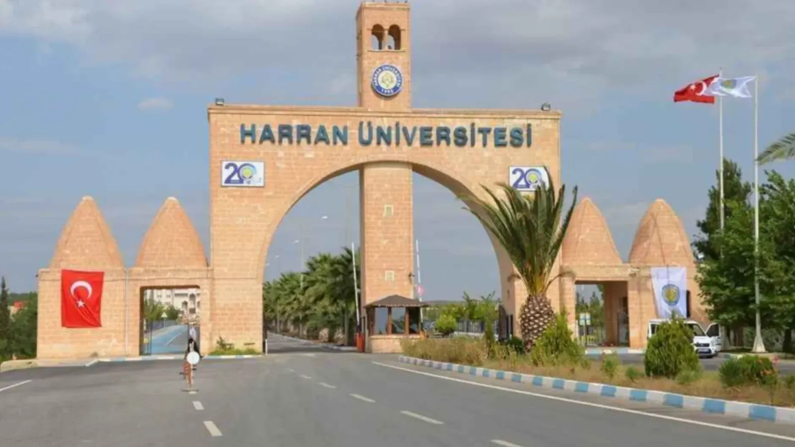 Harran Üniversitesi’nde Sınav ve Derslere Hava Muhalefeti Ertelemesi