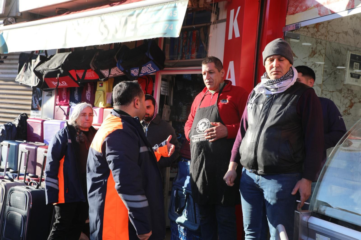 Viranşehir Belediyesi Eşbaşkanları Sabahın Erken Saatlerinde Sahada İncelemelerde Bulundu