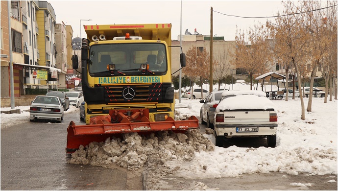 Haliliye Belediyesi Karla Mücadele Çalışmalarını Aksatmadan Sürdürüyor