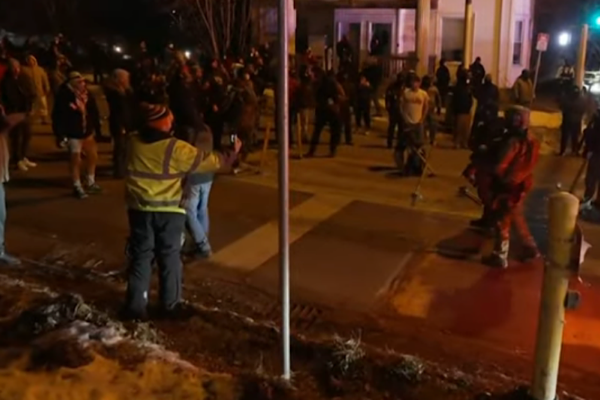 Trump: Pretti çok tehlikeli bir silah taşıyordu