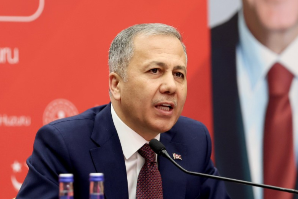 Yerlikaya: Antalya’daki otobüs kazasında hayatını kaybedenlerin sayısı 9 oldu