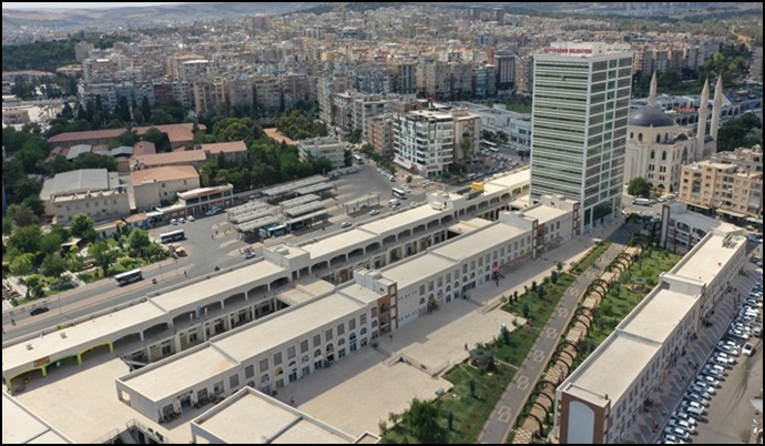 Şanlıurfa’da İstinat Duvarı Çöktü: 15 Kişi Güvenli Şekilde Tahliye Edildi