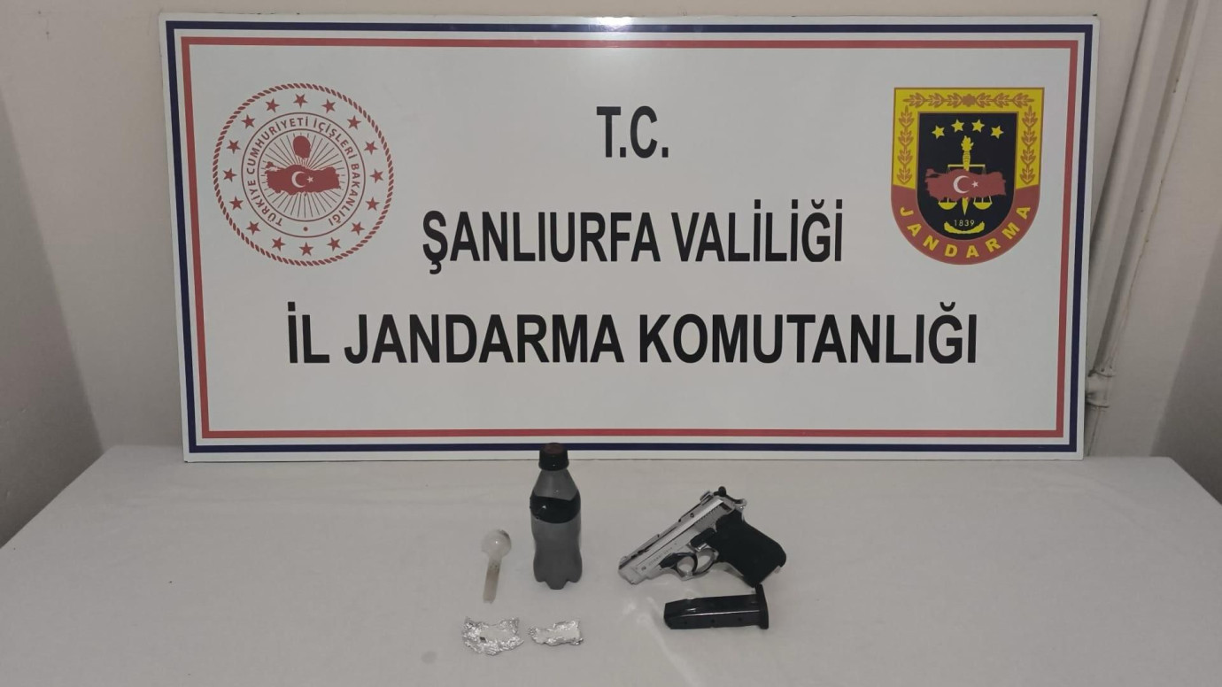 Şanlıurfa’da narkotik operasyonunda silah ve uyuşturucu ele geçirildi