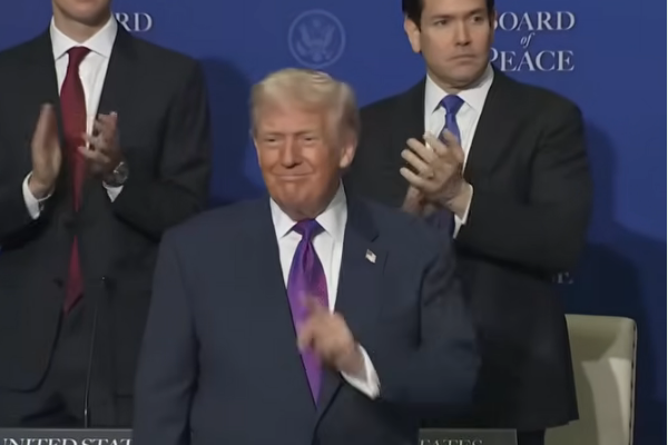 Trump, İran anlaşmasının geleceğinin 10 gün içinde netleşeceğini söyledi