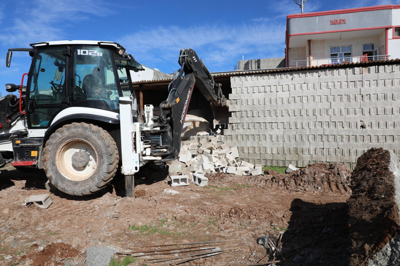 Viranşehir Belediyesi Kaçak Yapılaşmaya Göz Açtırmıyor