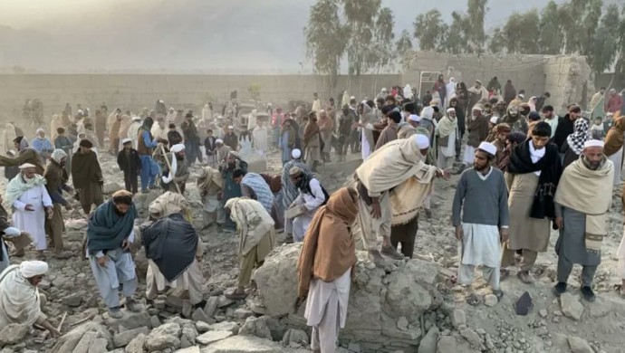 Pakistan’dan Afganistan’a hava saldırısı: En az 18 ölü