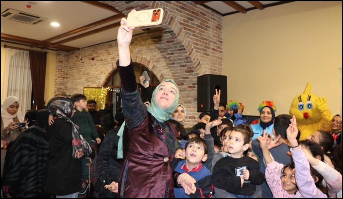 Şanlıurfa'da Yetimler İyilik Sofrasında Buluştu