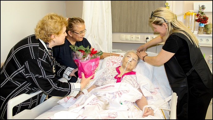 Kocaeli Devlet Hastanesi’nde Anlamlı Sosyal Hizmet Etkinliği