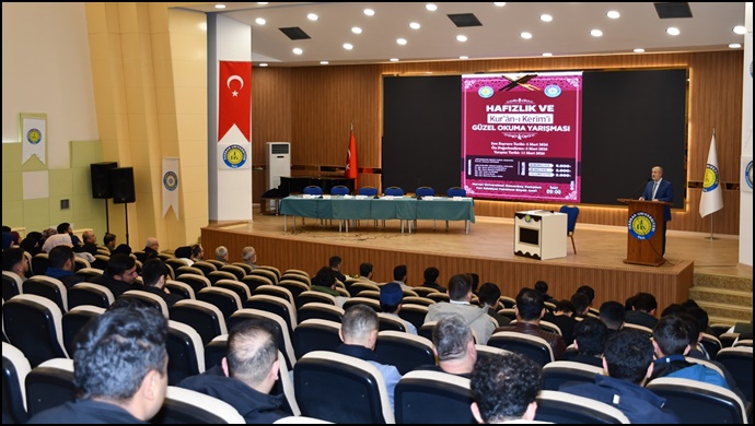 Harran Üniversitesi’nde Hafızlık ve Kur’an-ı Kerim’i Güzel Okuma Yarışması Düzenlendi