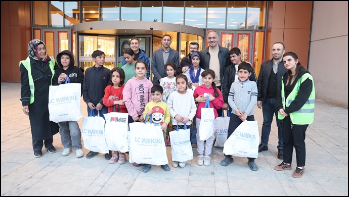 Eyyübiyeli Yetim Yavruların Mutluluğu Dikkat Çekti-(VİDEO)