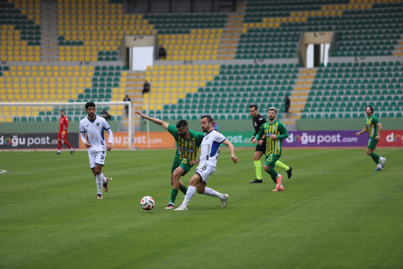 ŞANLIURFASPOR İLE KARACABEY BELEDİYESPOR BERABERE KALDI