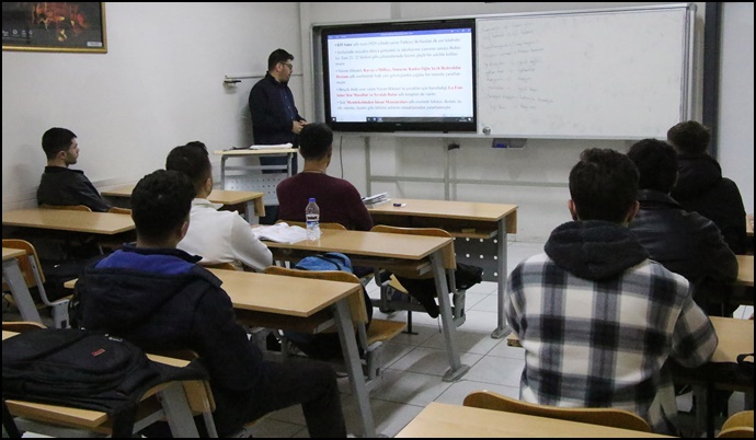 Haliliye’de Gençler Geleceğe Eğitimle Hazırlanıyor-(VİDEO)