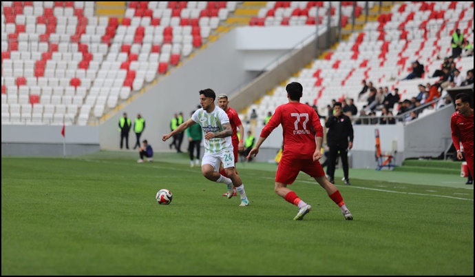 Şanlıurfaspor, Karaman FK’yi 3-1 mağlup etti
