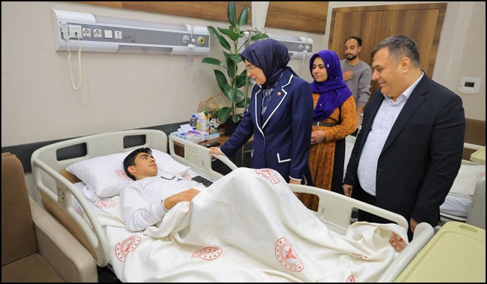 Milletvekili Yazmacı Yaralıları Yalnız Bırakmadı