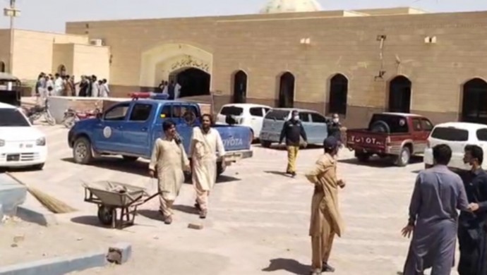 Pakistan’da maden sahasına saldırı: 10 ölü