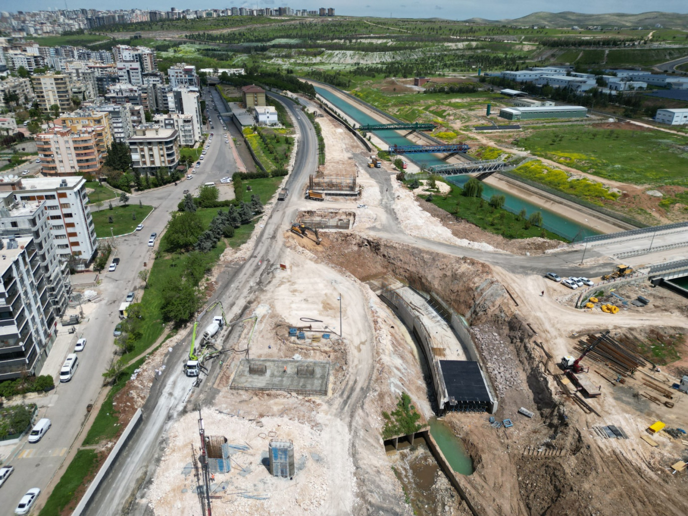 SÜRÜCÜLER DİKKAT! ÇEVRE YOLU ÇİFT YÖNLÜ KAPANDI