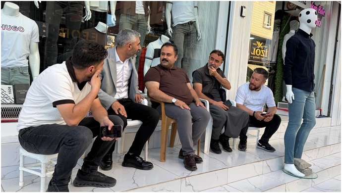 “Başkan Serhat Dicle İnan’a Antin Caddesi’nde Yoğun İlgi”