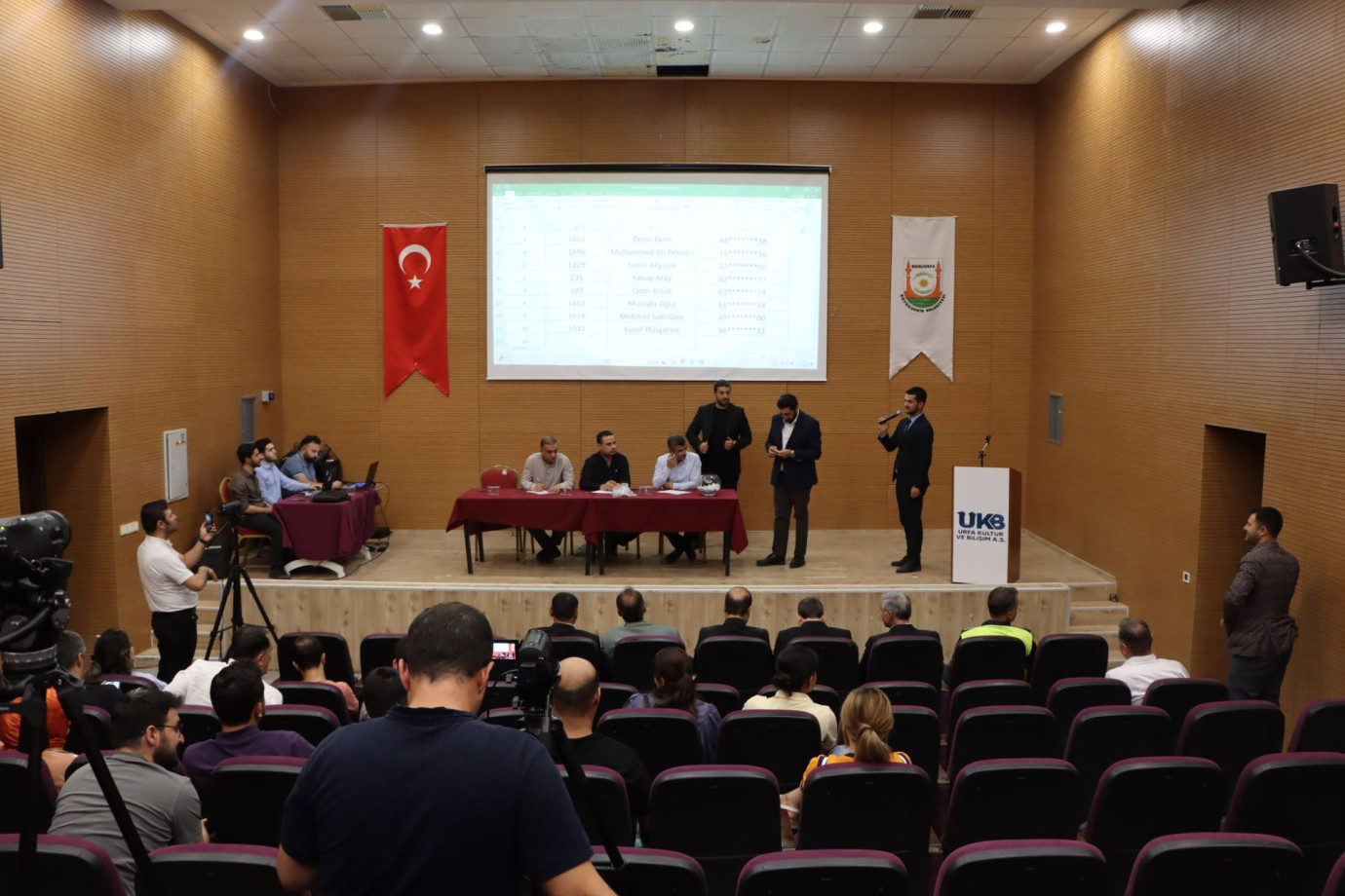 Şanlıurfa Büyükşehir Belediyesi’nden Şeffaf Kura: 12 Beden İşçisi İçin 2 Bin 36 Başvuru