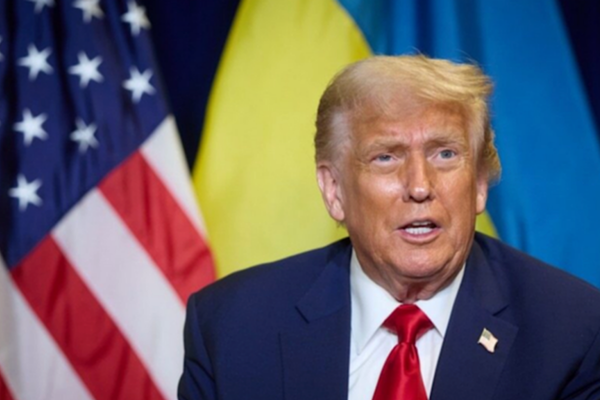 Trump: İran'a 300 milyar dolarlık bir ödeme yapılmadı