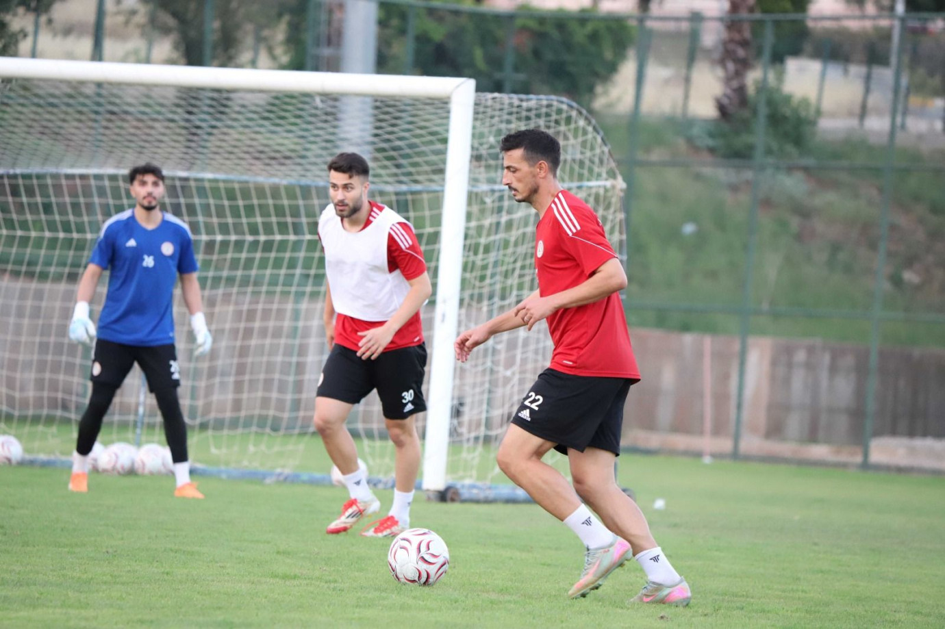 Karaköprü Belediyespor Yeni Sezon Mesaisini Sürdürüyor! Hedef Mücadeleci Bir Takım