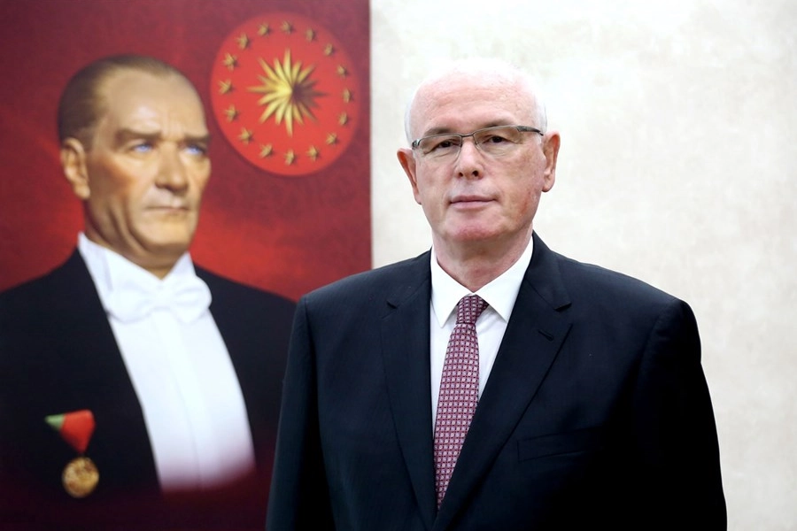 Gürlek: Milli sınırlar içinde vatan bir bütündür, parçalanamaz