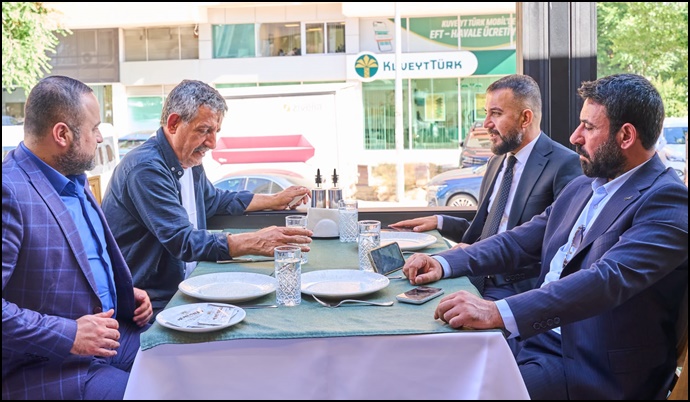 Gani Rüzgar Şavata ve Aziz Savaş Dostluğu Devam Ediyor