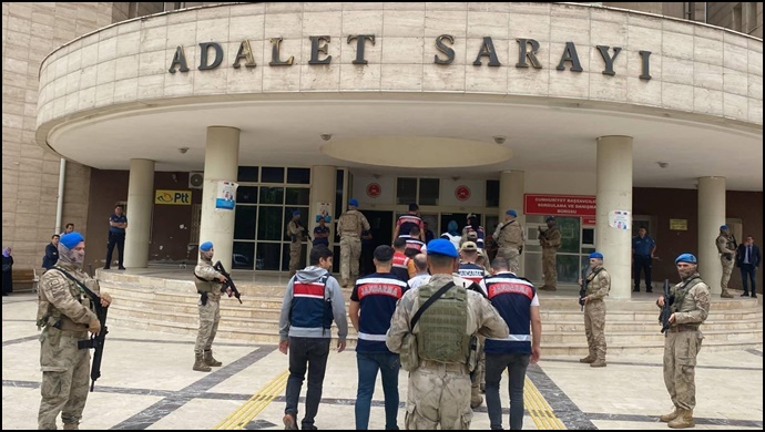 Şanlıurfa’da Göçmen Kaçakçılığı Operasyonu: 10 Organizatör Hakkında Adli İşlem