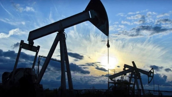 Saldırılar sonrası Brent petrol fiyatları kritik eşiği aştı