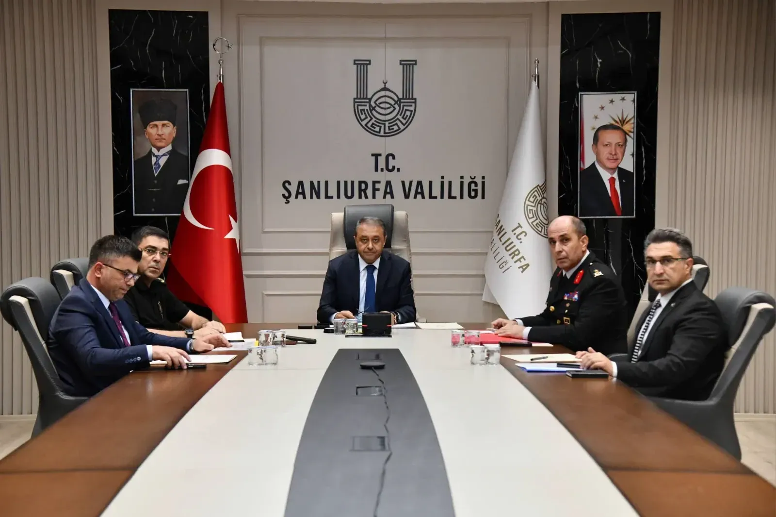 Vali Şıldak, Üniversite Öğrenci Yurtları İçin Güvenlik Toplantısına Katıldı